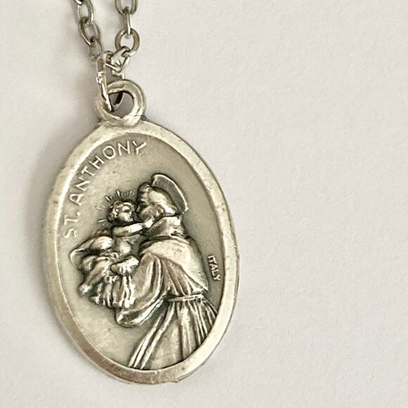 Vintage Saint Anthony Francis Medal Pendant Necklace Italy 18" Stainless Chain - Picture 11 of 15